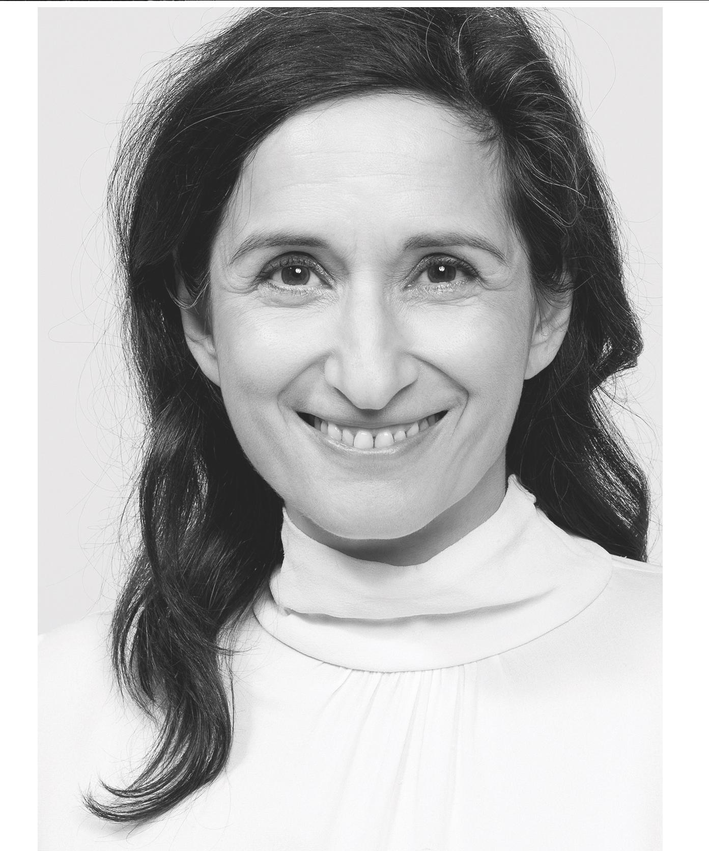 Portrait Arezu Weitholz
